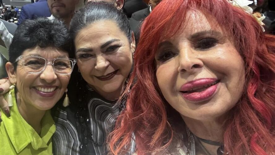 Foto con nuestras queridas diputadas de Campeche