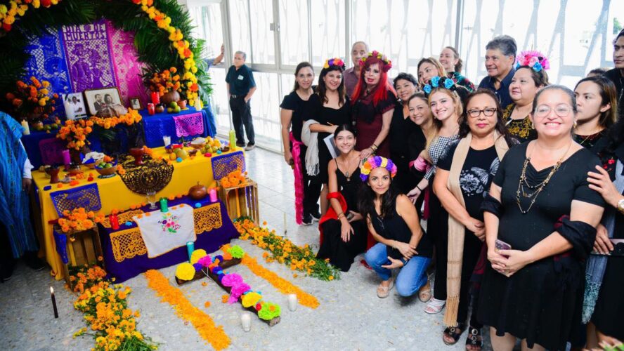 “Edzná Nohochna” (casa grande), “Altar de los Muertos”, “Altar de Alebrijes” y “Altar de Mascotas”