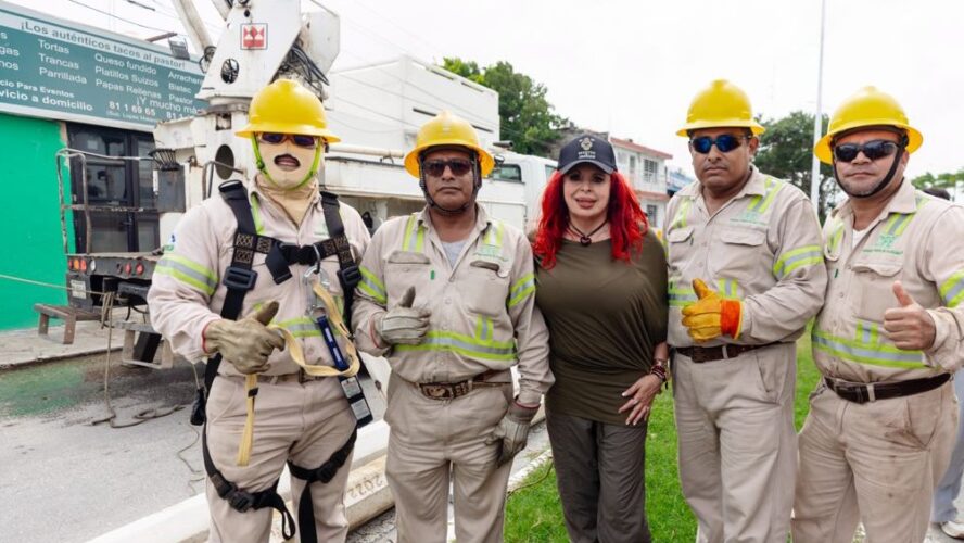 Agradecemos al equipo de la CFE Nacional del estado, así como a quienes llegaron de Veracruz y otras entidades para atender las contingencias por el paso del huracán #Milton.