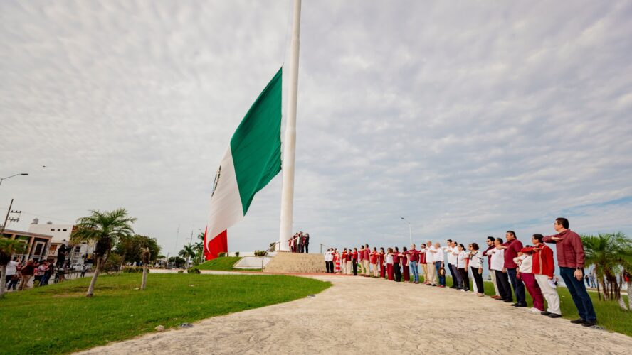 Ceremonia de Izamiento del lábaro patrio