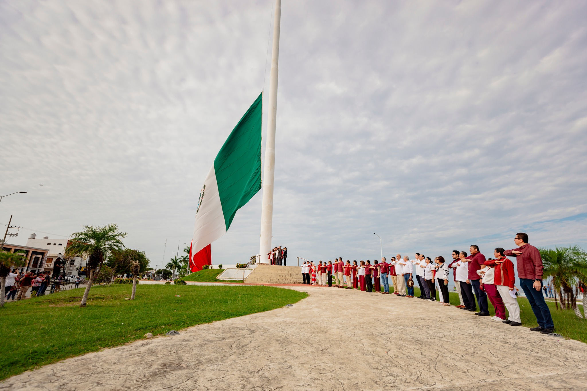 Ceremonia de Izamiento del lábaro patrio