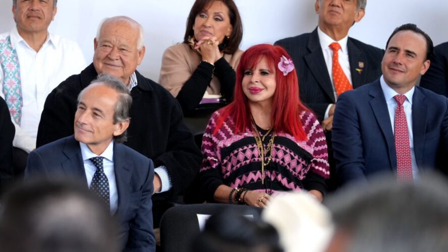 Firma del Acuerdo Nacional por el Derecho Humano al Agua y la Sustentabilidad con la presidenta Claudia Sheinbaum