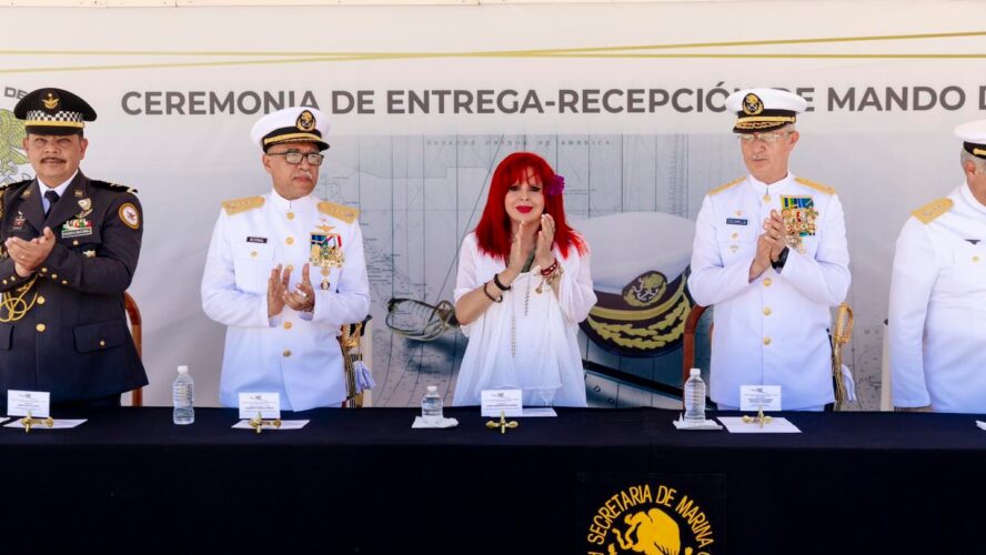 Toma de protesta del Almirante Guadalupe Juan José Bernal Méndez como comandante de la 7ª Región Naval