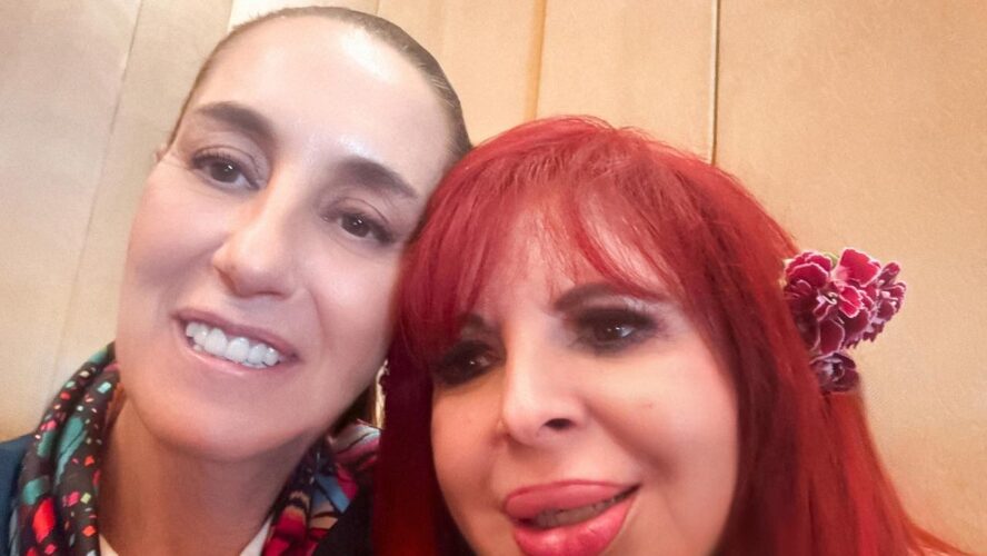 Foto con nuestra presidenta Claudia Sheinbaum