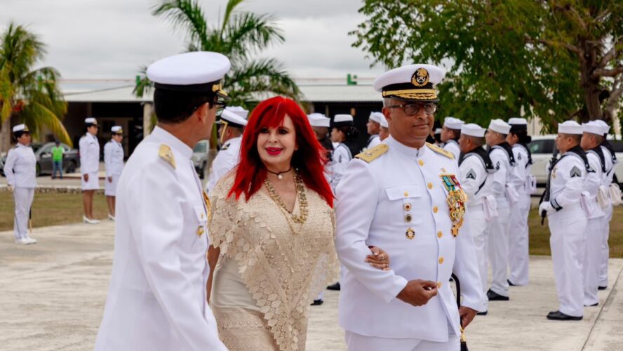 El Vicealmirante Alfredo Ramón Enríquez Delgado, tomó protesta como comandante de la 7ª Región Naval