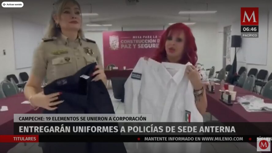 Layda Sansores entrega uniformes a nuevos elementos policiacos
