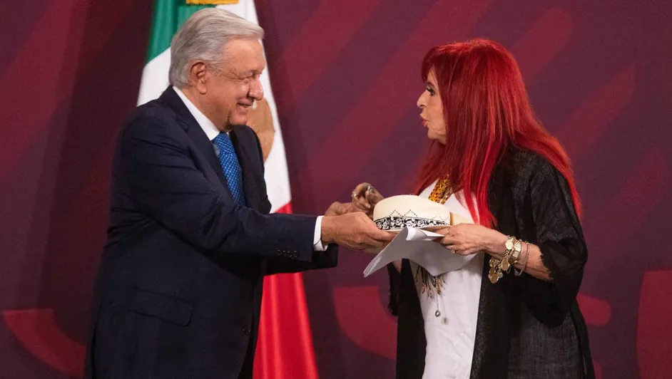 Layda Sansores lee emotiva carta de despedida para AMLO en La Mañanera: “Duele hondo”
