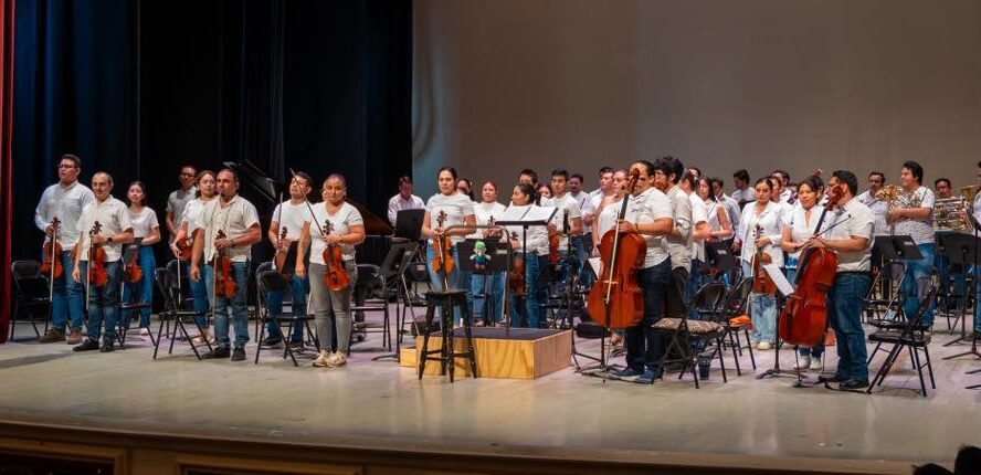 Ensayo de la Orquesta Sinfónica de Campeche