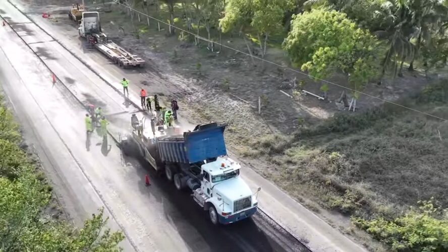 Estos son los avances de la rehabilitación de carreteras federales y caminos estatales en #Campeche….