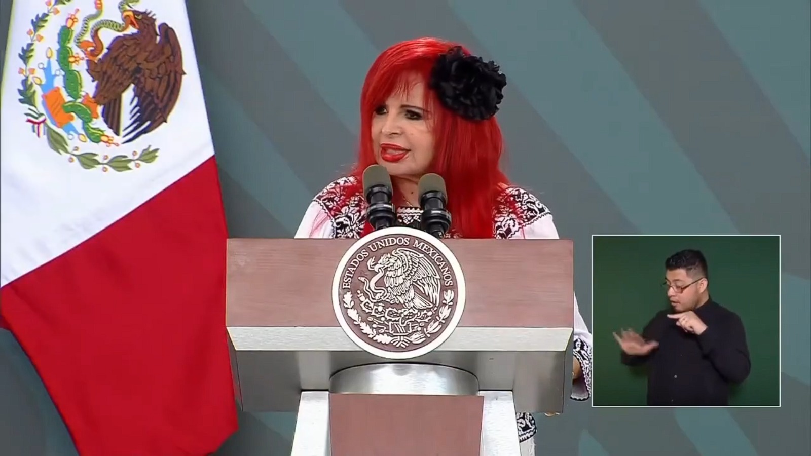 Layda Sansores sobre AMLO: «hermano Andrés, serás leyenda»