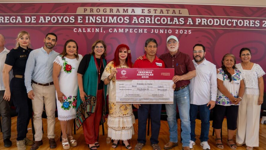 En Calkiní, entregamos apoyos e insumos agrícolas a productoras y productores campechanos de 11 municipios