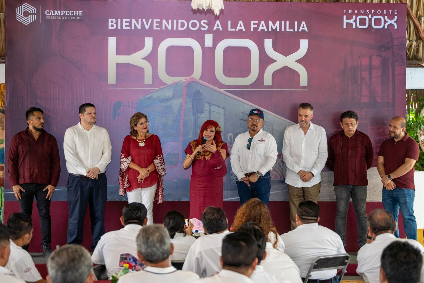 Convivir con las y los trabajadores del nuevo sistema de transporte Ko’ox fue un encuentro emotivo que marcó el inicio de una nueva era en la movilidad del estado