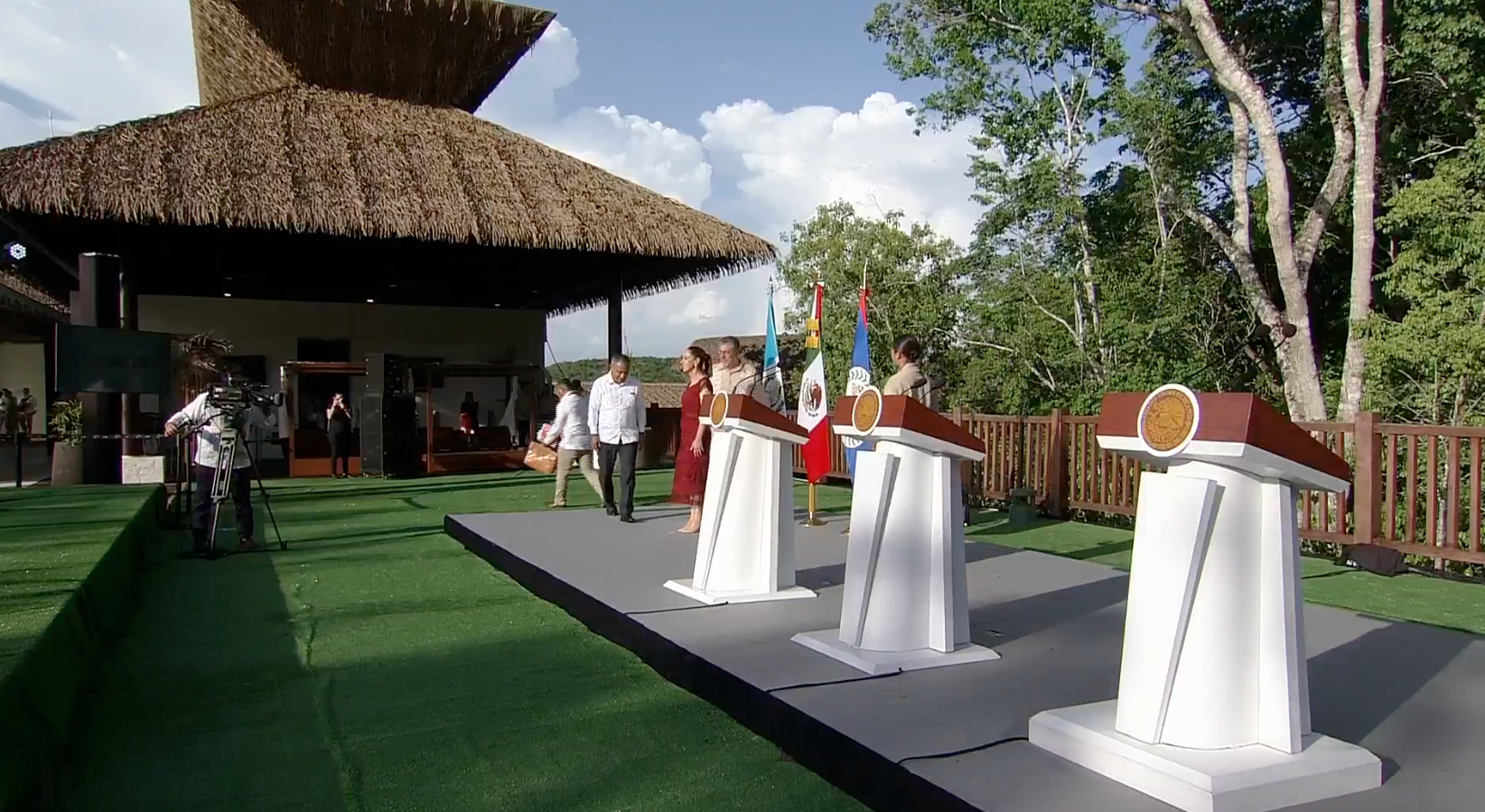 Por primera vez, México, Guatemala y Belice nos reunimos para trabajar por el medio ambiente y la prosperidad de nuestros pueblos.