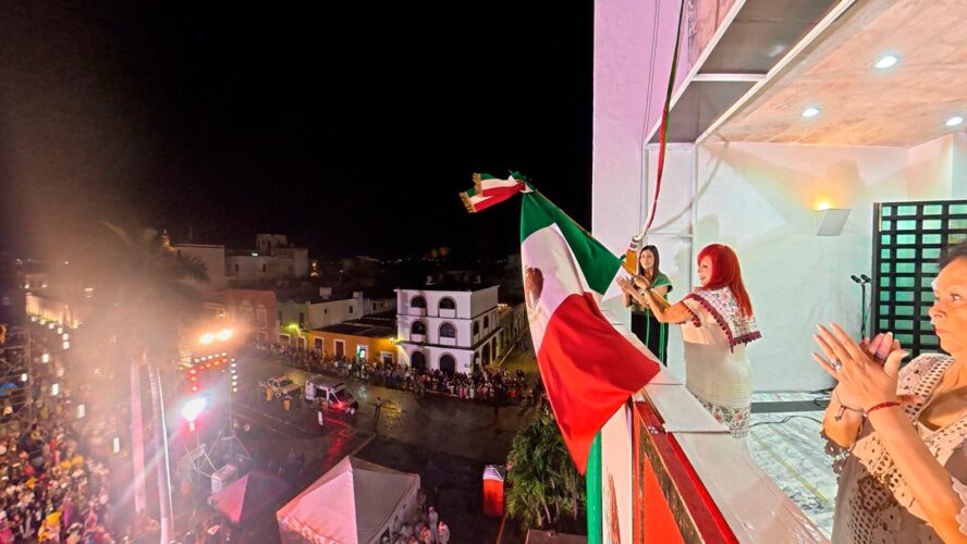 ¡Grito de Independencia Nacional! ¡Viva México!