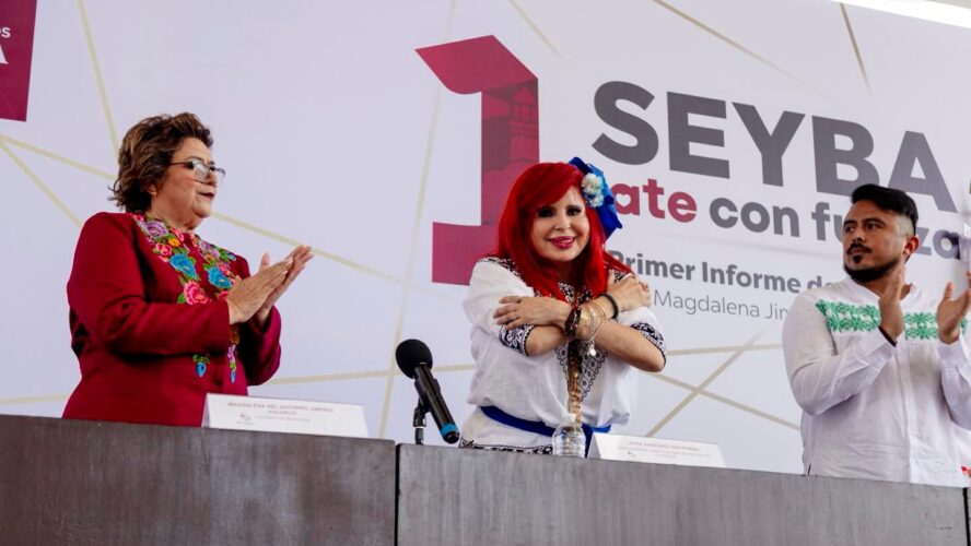 Hoy acompañé a la alcaldesa de Seybaplaya, Magdalena del Socorro Jiménez Pacheco, en la presentación de su primer informe de actividades