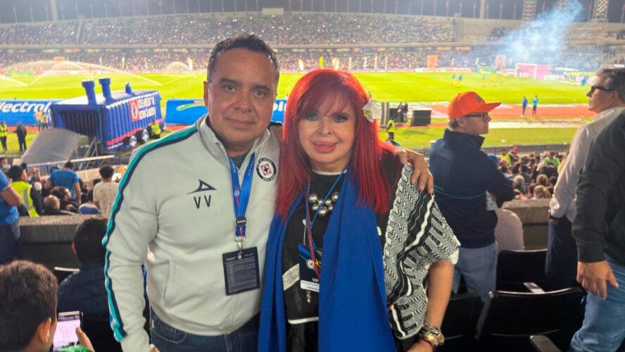 racias de corazón a Víctor Velázquez Rangel, presidente de la Cooperativa y del equipo Club de Futbol Cruz Azul, por tu cálida invitación