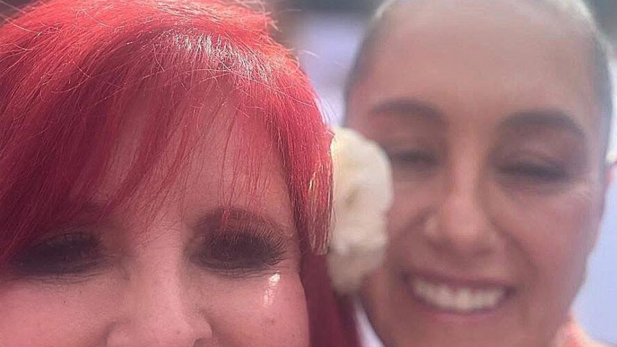 Querida PresidentA Claudia Sheinbaum Pardo, qué orgullo acompañarte en el Zócalo para celebrar tu primer año de gobierno