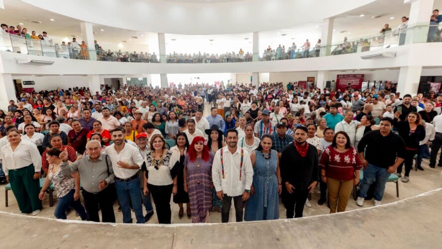 En el Casino del Mar, en Carmen, entregamos los programas “Hogares en Bienestar”, “Formación Jaguar” y “Emprender Contigo 2025”