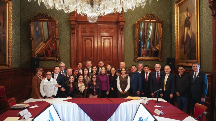 Hoy acompañé a nuestra PresidentA Claudia Sheinbaum Pardo en Palacio Nacional