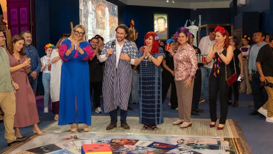Hoy tuve el privilegio de asistir a la inauguración de “Yo soy Frida Kahlo”, una galería digital inmersiva que nos envuelve en su mirada, su fuerza y su verdad