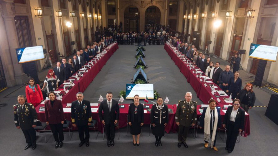 Constatamos de primera mano, en el Consejo Nacional de Seguridad Pública, los avances que se registran con la llegada de nuestra querida PresidentA Claudia Sheinbaum Pardo