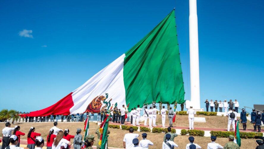 Hoy honramos a nuestra Bandera Nacional, que nos llama a recordar de dónde venimos y quiénes somos