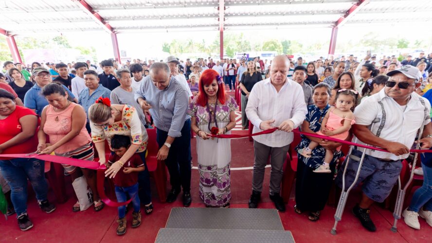 Entrega e inauguración de obras en Escárcega por más de 49.8 MDP