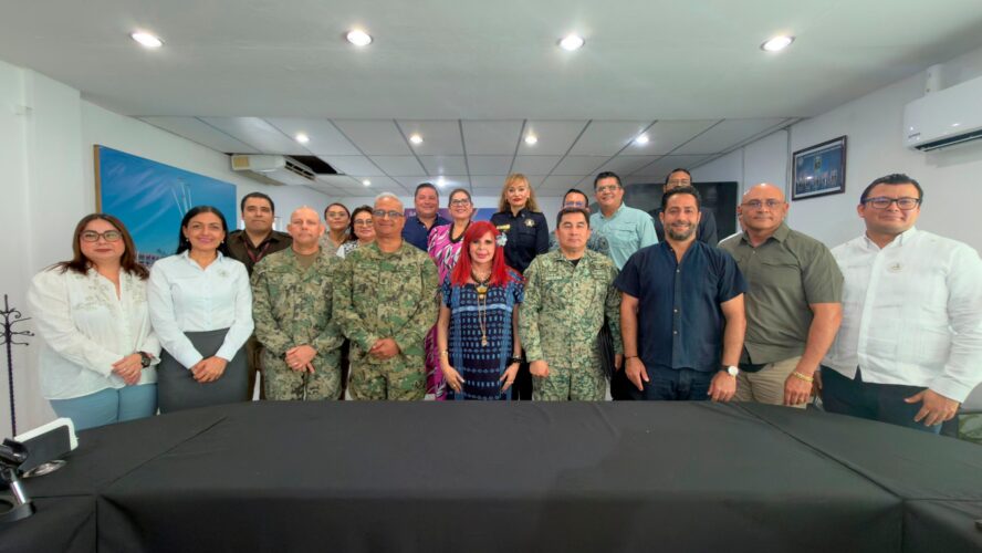 Hoy estuvimos en la Mesa de Coordinación Estatal para la Construcción de Paz y Seguridad en Ciudad del Carmen