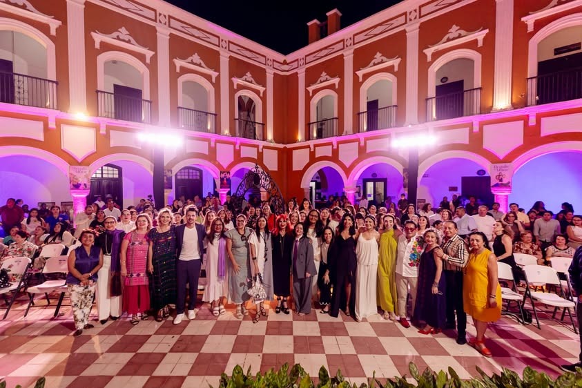 Qué orgullo siento por mujeres como Silvia Cano, galardonada con el reconocimiento “Mujeres que Inspiran y Dejan Huella”