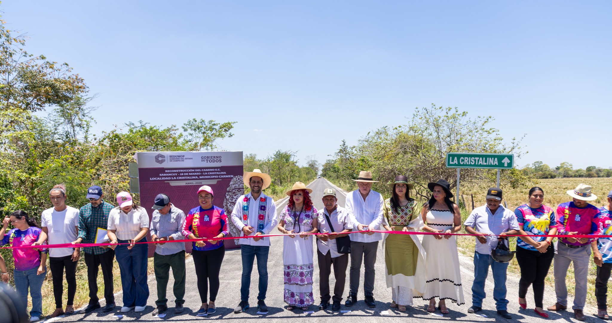 En beneficio de 810 habitantes, inauguramos el camino E.C. (Sabancuy–18 de Marzo)