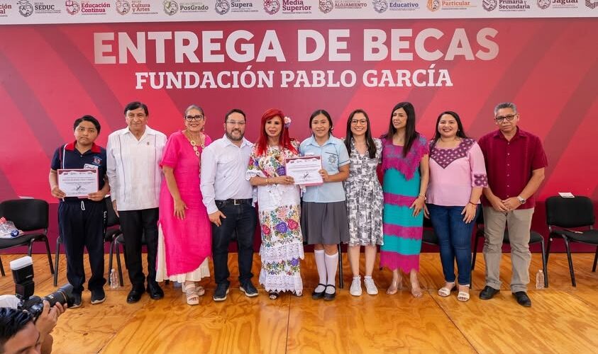 Intensa gira en Calkiní donde entregamos acciones y obras