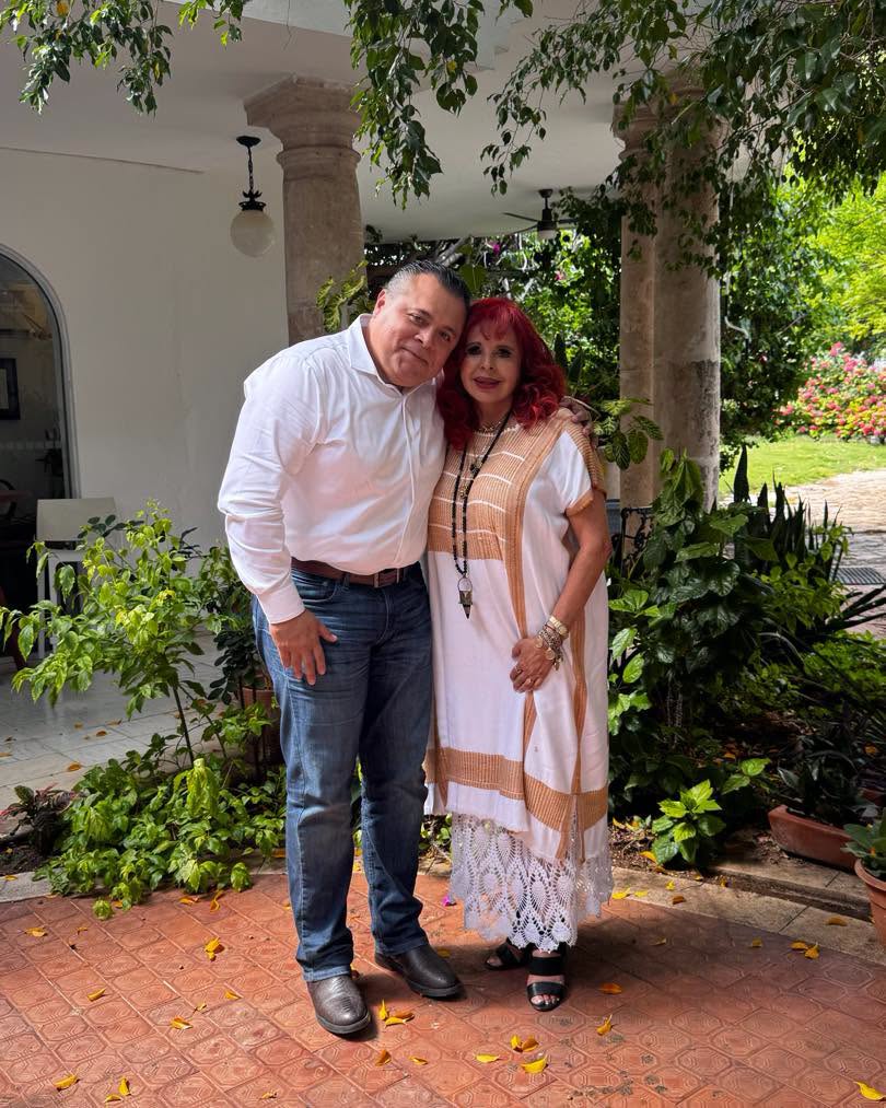 Qué gusto reencontrarme con Manuel Zavala y darle un fuerte abrazo